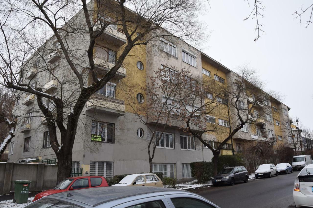 Bleak House - Bauhaus Home In Greener Budapešť Exteriér fotografie
